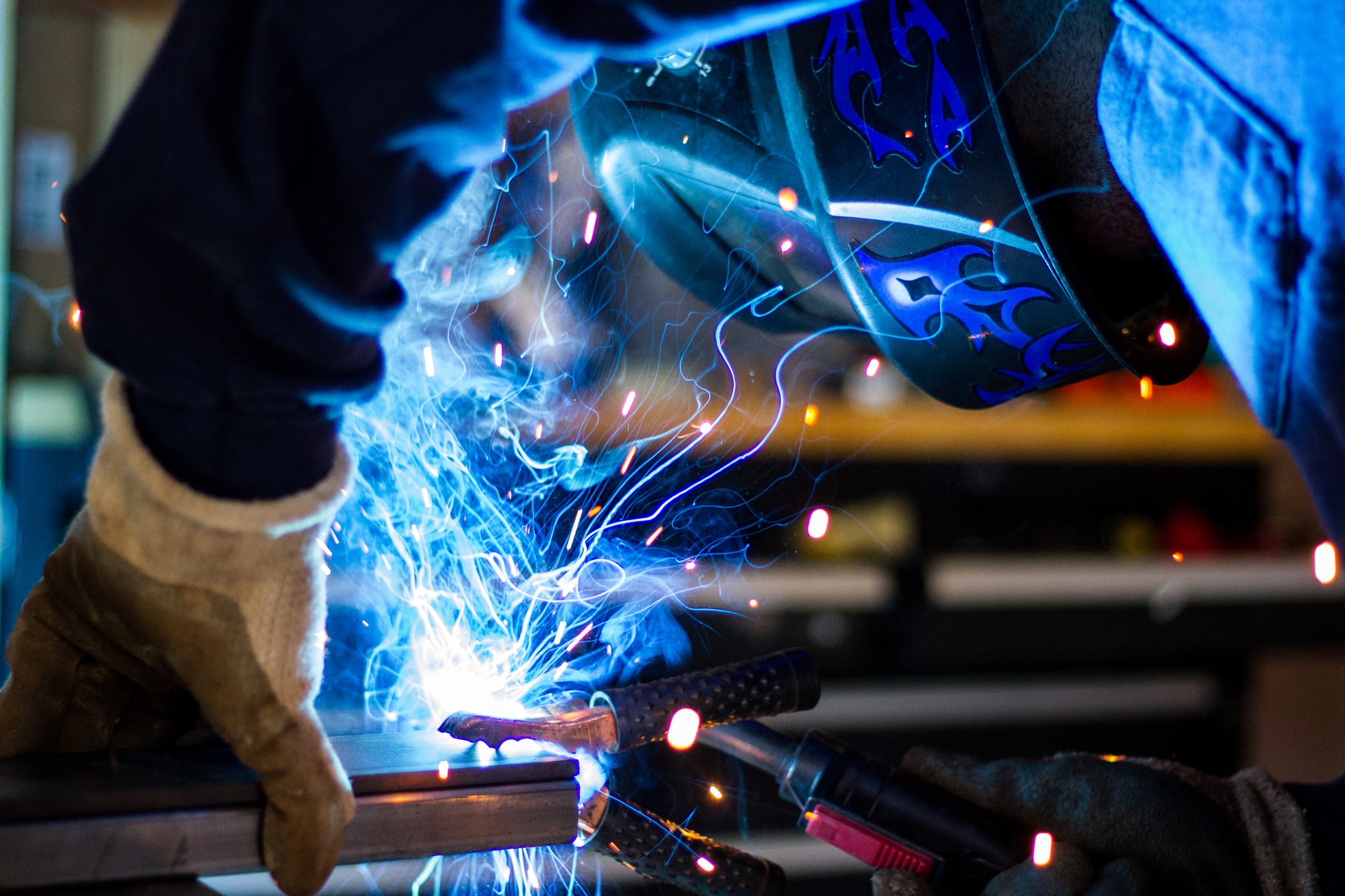 4 Good-paying Jobs that Only Require a High School Diploma (Skilled Trades)